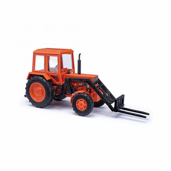 Traktor Belarus MTS 82 Frontlader und Palettengabel